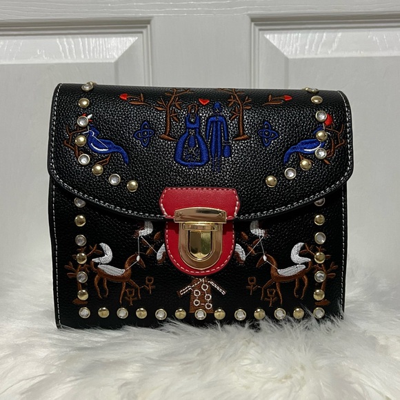💗 *NEW*‎ Embroidered Black and Red Women's Bag